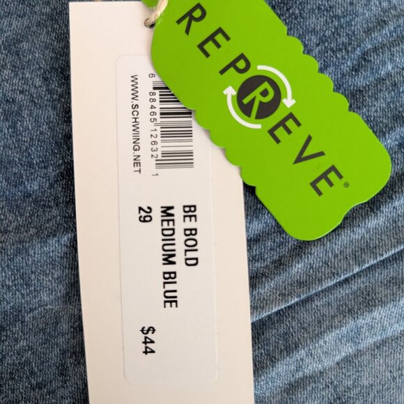 Short Schwiing apparel - Picture 3 of 4